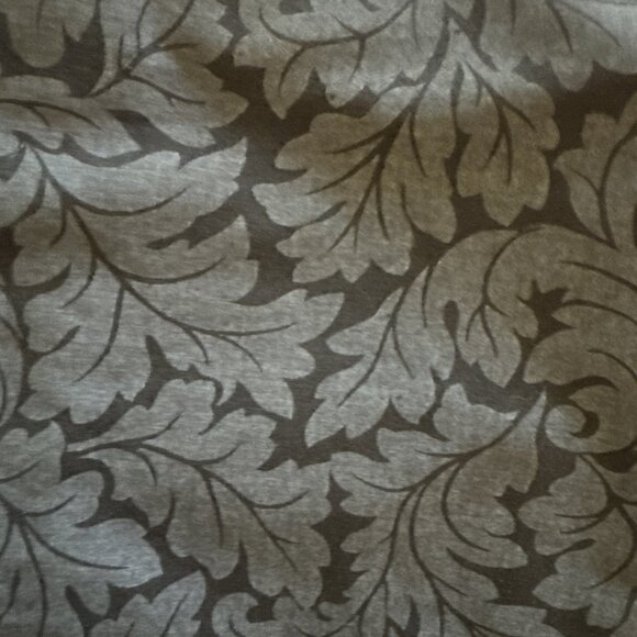 100% Cotton Vintage Washed Black Leaf Pattern Fabric Quilt Material - Picture 2 of 2